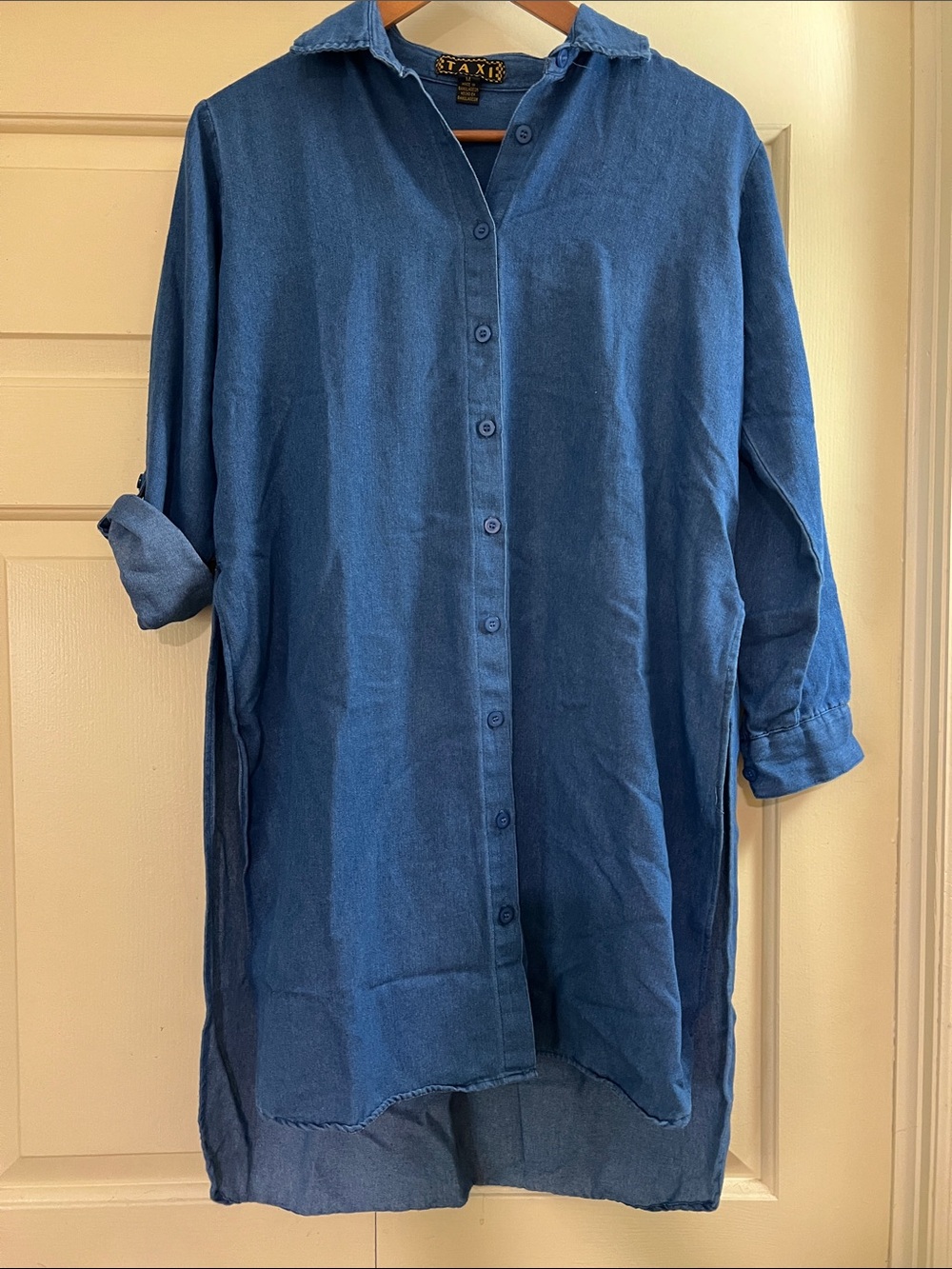 TAXI Chambray Relaxed Button-Down Tunic Shirt Split Sides Hi/Lo Roll Sleeves